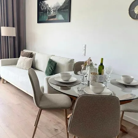 Apartment небокрай *